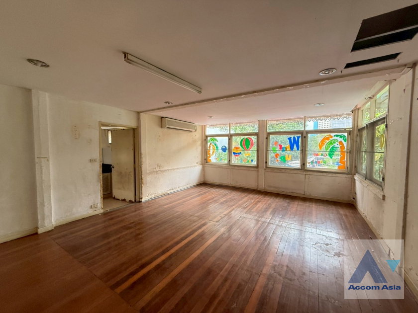picture 🔼🔽 AccomA 📩  Classic Pool Villa with Expansive Garden (2311226) - 16/20