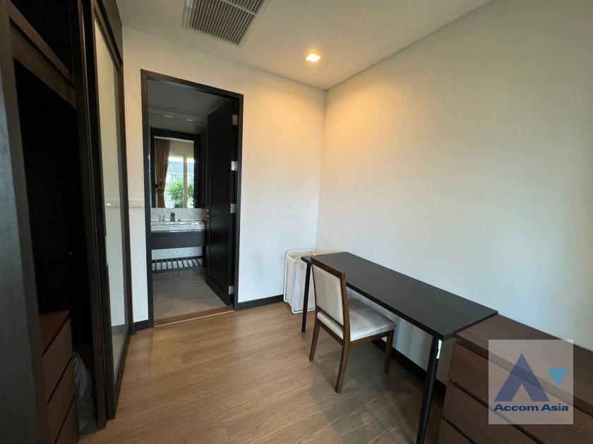 picture 🔼🔽 AccomA 📩 Stylish condominium with bold design and private corner in Sathorn (AA41233) - 17/20