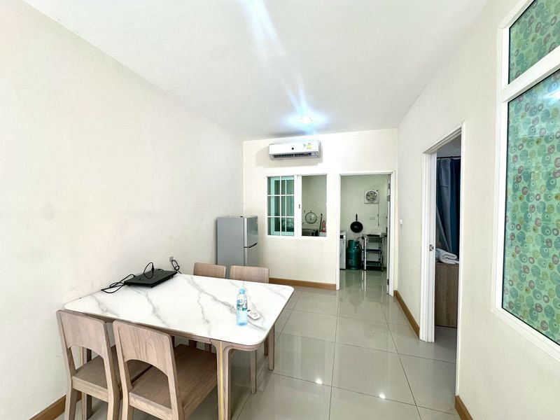 รูป 4 Bedroom Townhouse for Sale in East Pattaya - รูปที่ 6/19