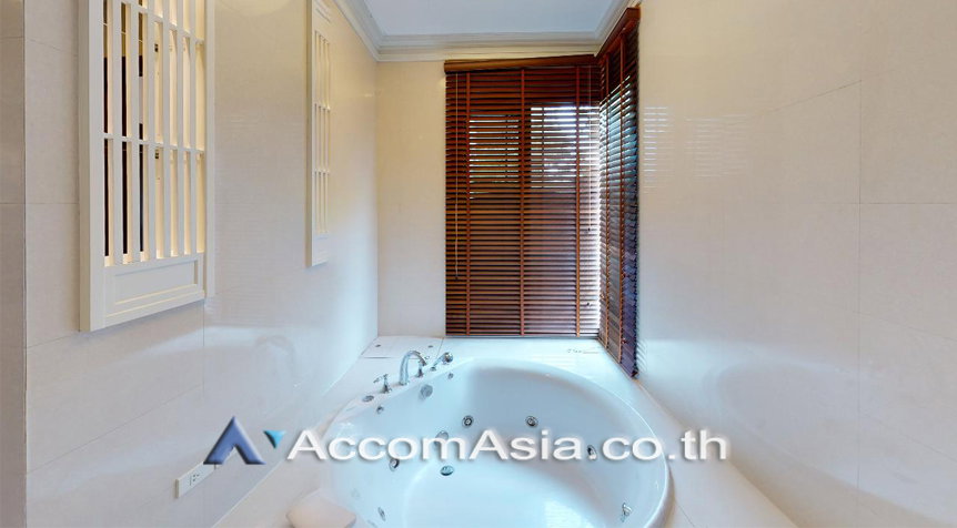 รูป 🔼🔽 AccomA 📩 Fully Furnished Luxury Home with Garden & Built-Ins (1811050) - รูปที่ 7/12