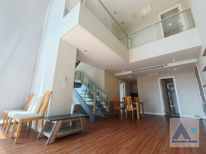 รูป 🔼🔽 AccomA 📩 Penthouse,Huge Terrace,Duplex Condo,Double High Ceiling 2 BR Condominium @The Room Sukhumvit 21 (13001569) - รูปที่ 4/20
