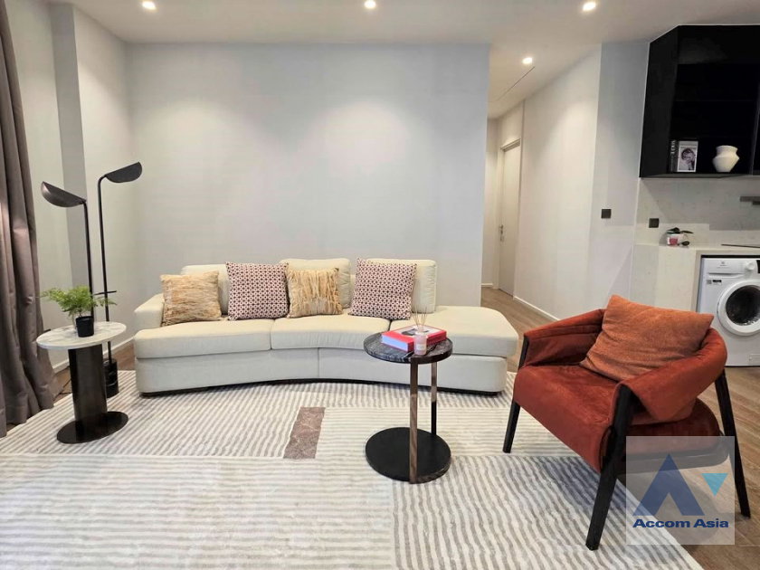รูป 🔼🔽 AccomA 📩 Fully Furnished,Pet friendly 2 BR Condominium @MUNIQ Langsuan (AA43854) - รูปที่ 1/9