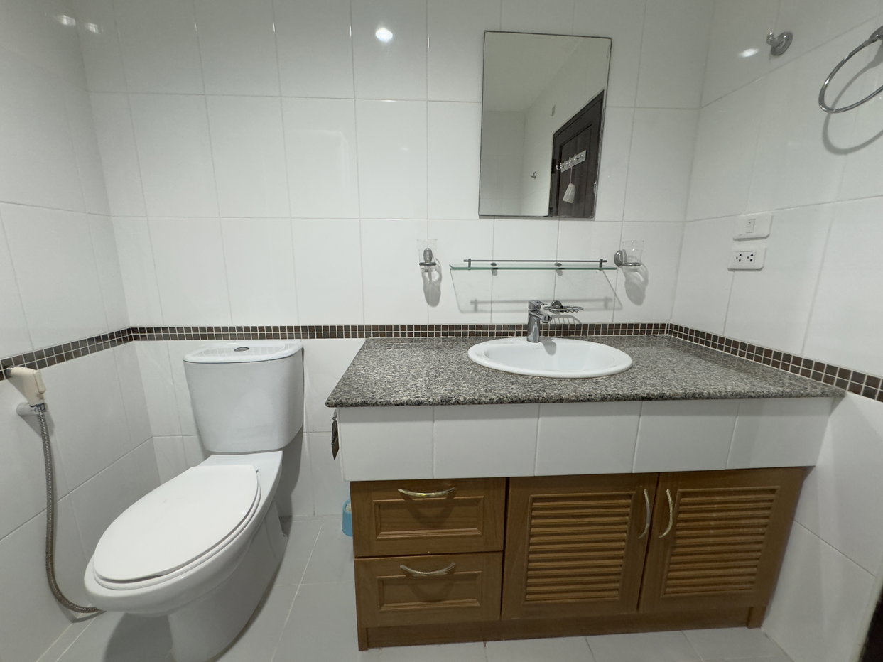 รูป 1 Bedroom Condo for Sale at Platinum Suites in Thepprasit Pattaya - รูปที่ 13/16