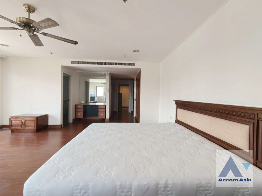 รูป 🔼🔽 AccomA 📩 Bright modern condominium with spacious open layout (10155) - รูปที่ 17/20