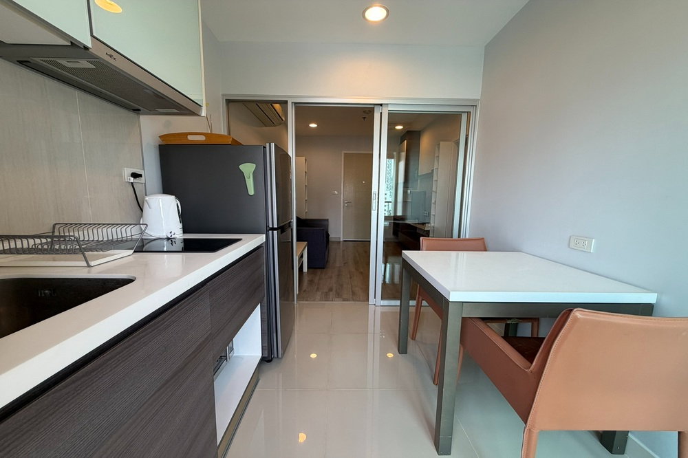 รูป  เช่าด่วน ! Centric Sathorn -St.Louis, 1 นอน, 1 น้ำ, วิวเมือง, ชั้นสูง 11+, ห้องหายาก, ครัวปิด ! Code C20240200442 แต่งครบ, พร้อมเข้าอยู่ - รูปที่ 10/19