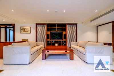 Condos for rent Santirat Witthayalai School : 🔼🔽 AccomA 📩 Somkid Gardens