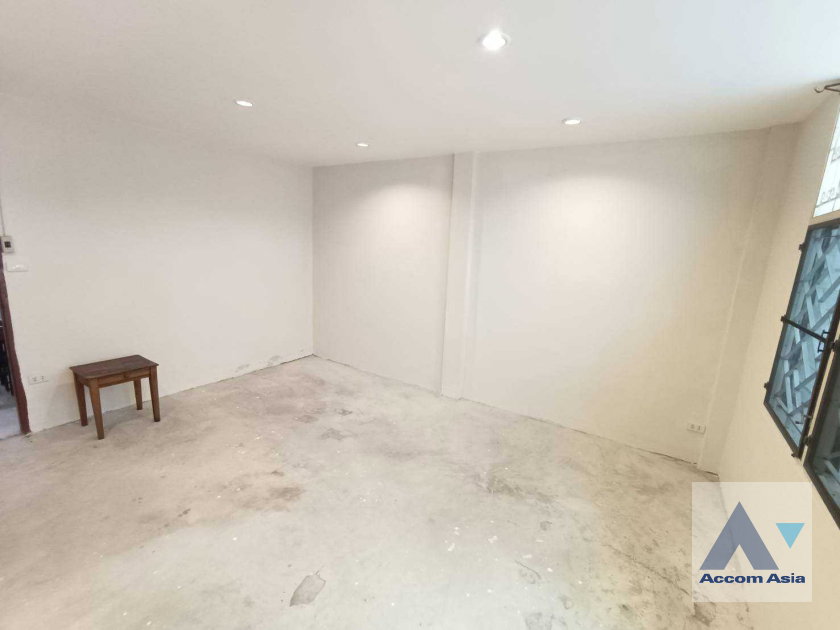 รูป 🔼🔽 AccomA 📩  4 BR House in Khlong Toei (2513892) - รูปที่ 19/20