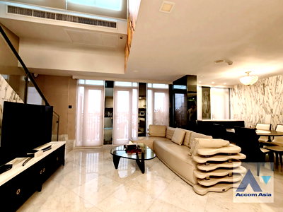 Condos for rent : 🔼🔽 AccomA 📩  Elegant condominium with chandeliers and classic interiors in Yen Akat (AA34008)