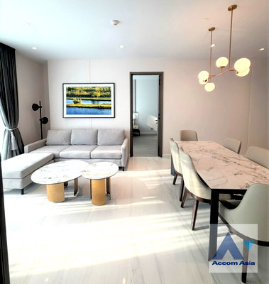 Condos for rent BTS Chong Nonsi : 🔼🔽 AccomA 📩  Elegant condo with soft interior tones in Sathorn area (AA41296)
