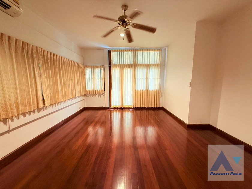 picture 🔼🔽 AccomA 📩 Home Office 3 BR House in Khlong Toei Nuea (99503) - 9/20