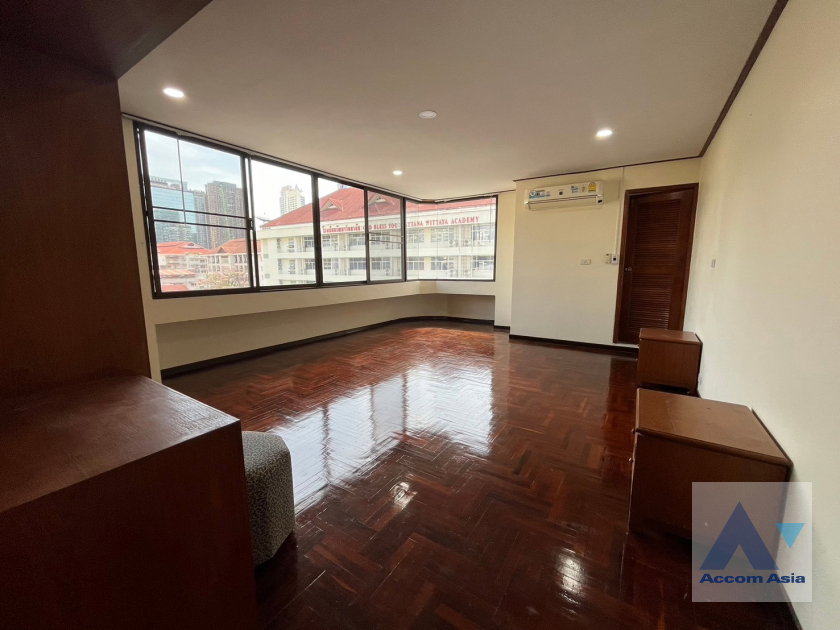 picture 🔼🔽 AccomA 📩  3 BR Condominium @The Concord (AA25944) - 5/15