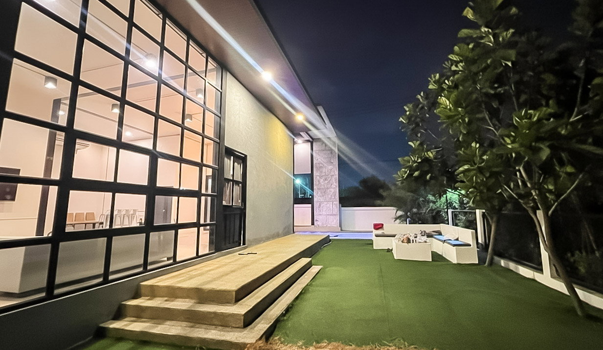 รูป Single Detached Pool Villa for Sale Huai Yai Na Jomtien - รูปที่ 17/19