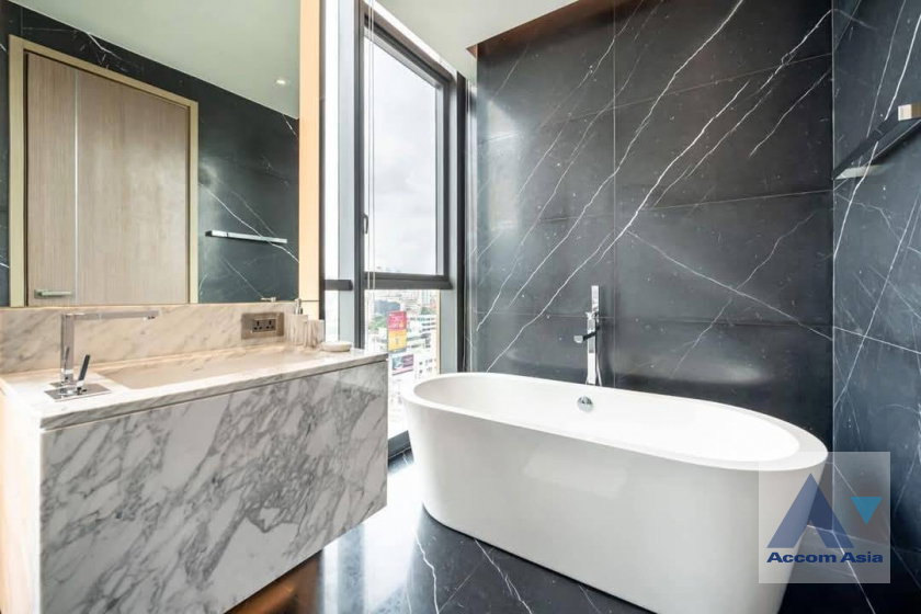 รูป 🔼🔽 AccomA 📩 Luxury high-rise condominium with elegant blue interiors at The Monument Thong Lo - รูปที่ 18/19