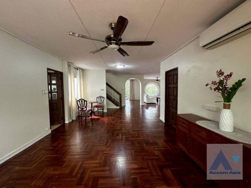 picture 🔼🔽 AccomA 📩 4 BR House @Panya Pattanakarn Village (97322) - 9/20