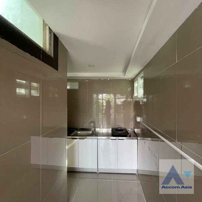 รูป 🔼🔽 AccomA 📩 Home Office 3 BR Townhouse in Khlong Tan Nuea (AA44798) - รูปที่ 19/20