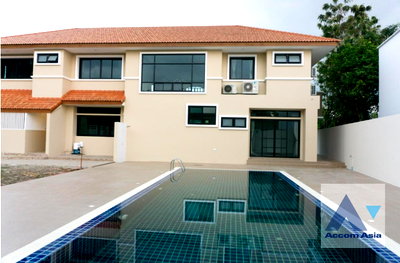 Houses for rent Bangna Commercial College : 🔼🔽 AccomA 📩 Private Swimming Pool 5 BR House @Panya Pattanakarn Village (AA31053)