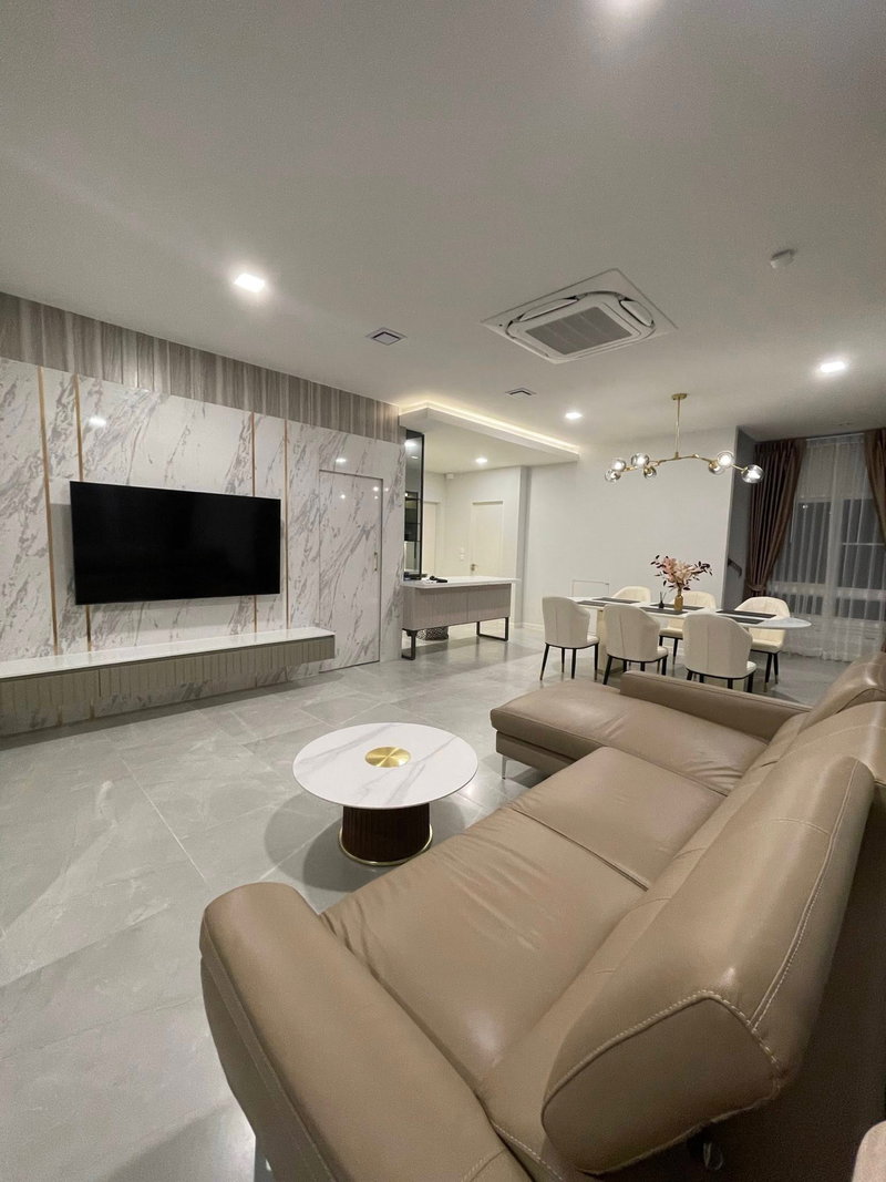 บ้านเดี่ยวให้เช่า : ขาย ให้เช่า มัณฑนา บางนา-วงแหวน (ซอยราม 2) ที่ดิน 85.8 วา 4 นอน พร้อมสวน