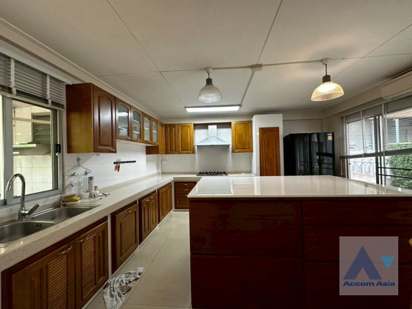 picture 🔼🔽 AccomA 📩 4 BR House @Panya Pattanakarn Village (97322) - 12/20