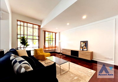 Townhouses for rent Khlong Toei : 🔼🔽 AccomA 📩  4 BR Townhouse @ (AA30585)