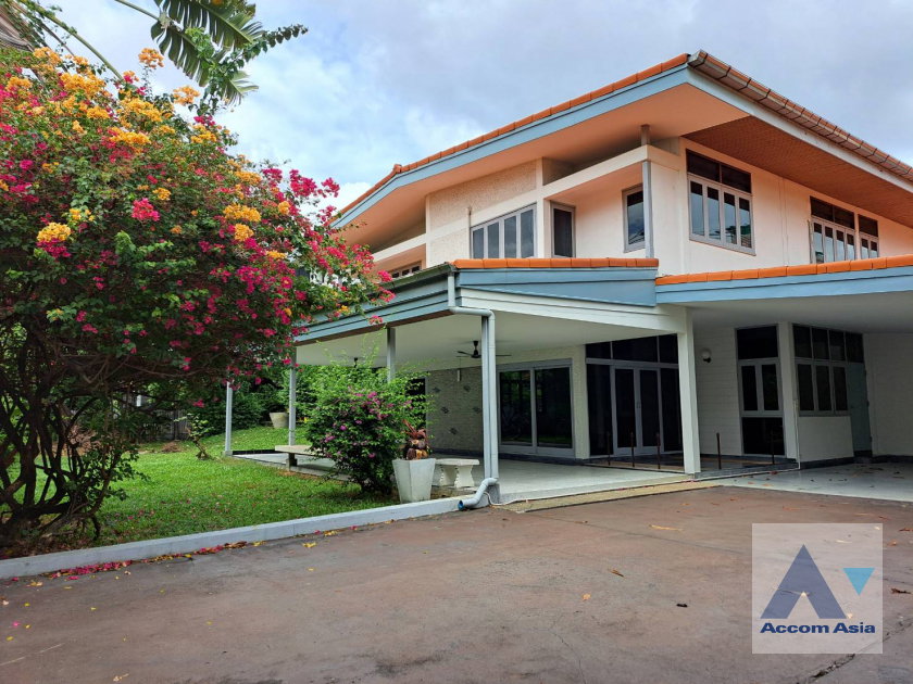 รูป 🔼🔽 AccomA 📩 Detached house with pool and green space in New Phetchaburi (AA40803) - รูปที่ 2/12