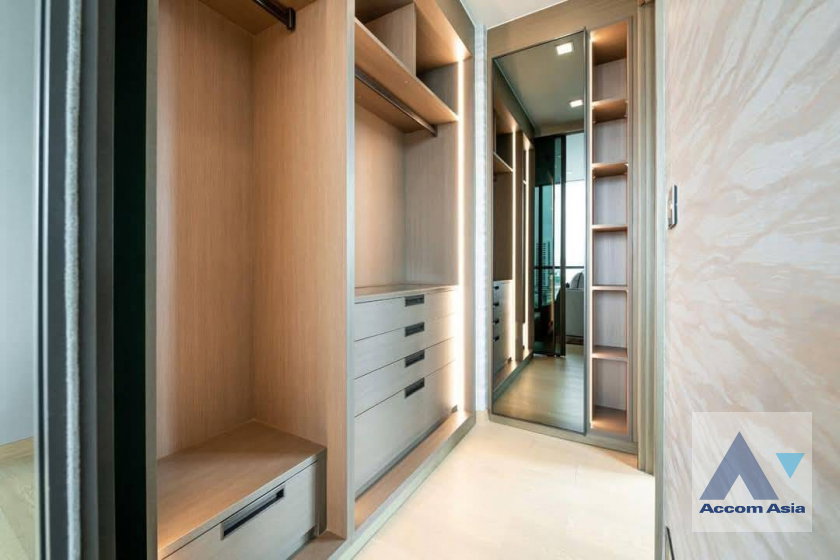 รูป 🔼🔽 AccomA 📩 Luxury high-rise condominium with elegant blue interiors at The Monument Thong Lo - รูปที่ 16/19
