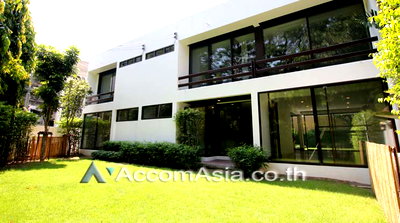 Houses for rent Market Place Nanglinchee : 🔼🔽 AccomA 📩 Charming house with big garden and ideal location in Sathorn (AA17161)