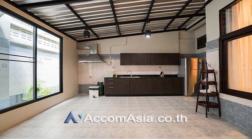 picture 🔼🔽 AccomA 📩 Home Office 4 BR Townhouse in Khlong Tan Nuea (AA27813) - 11/20