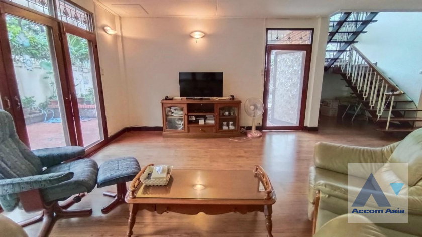 รูป 🔼🔽 AccomA 📩 Spacious house with classic charm and greenery in Sathorn (1714115) - รูปที่ 4/20