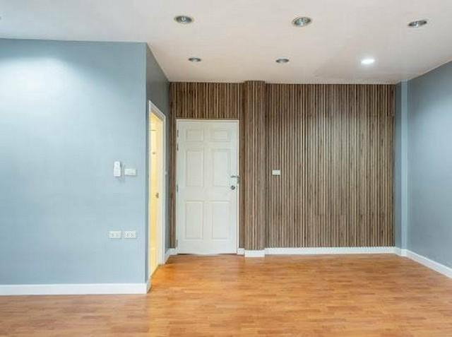 รูป MTR38 ติดถนนเมน เดินทางสะดวก! ให้เช่าบ้านกลางเมือง เดอะ ปารีส รัชวิภา 4 นอน 6 น้ำ ใกล้ SCB Park และทางด่วน แอร์ใหม่กริ๊บ 6 เครื่อง - รูปที่ 11/13