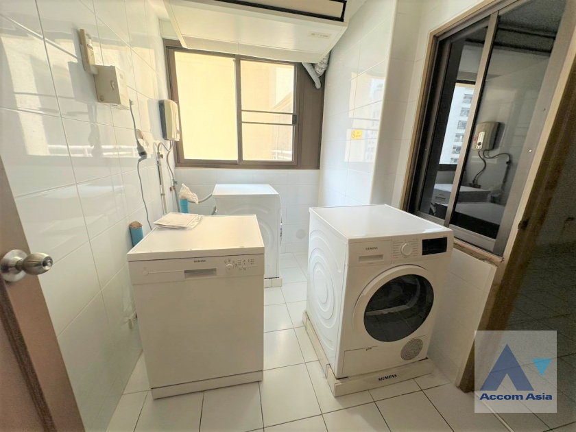 picture 🔼🔽 AccomA 📩  4 BR Condominium @Tower Park (21328) - 5/20