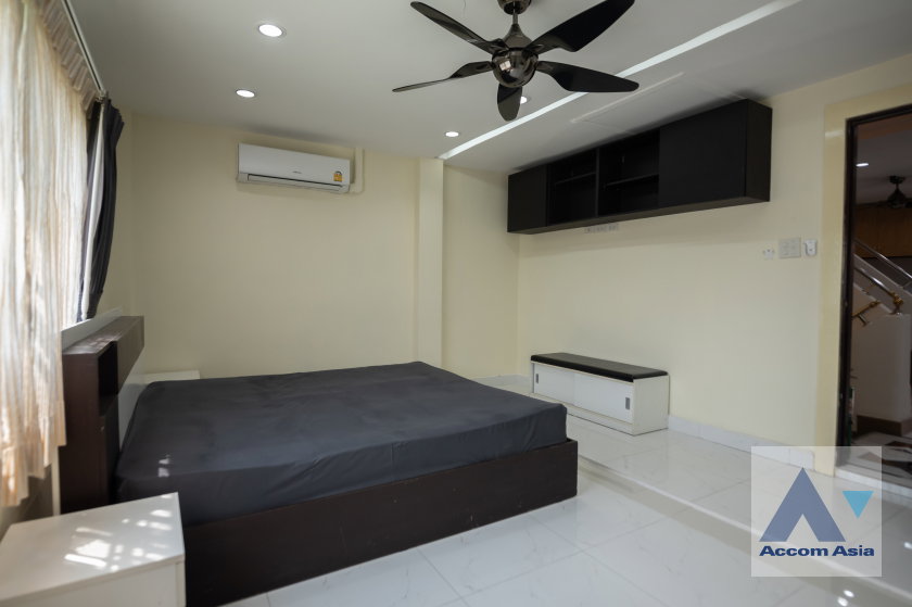 picture 🔼🔽 AccomA 📩 Furnished home designed for home office use in Phra Khanong (AA42943) - 18/20