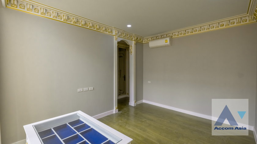picture 🔼🔽 AccomA 📩 European Classic-Style Luxury Home (AA35121) - 18/20