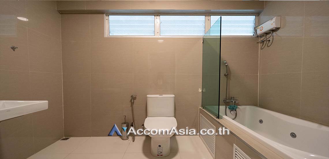 picture 🔼🔽 AccomA 📩 Private Swimming Pool,Garden 4 BR House in Phra Khanong Nuea (AA24957) - 9/19