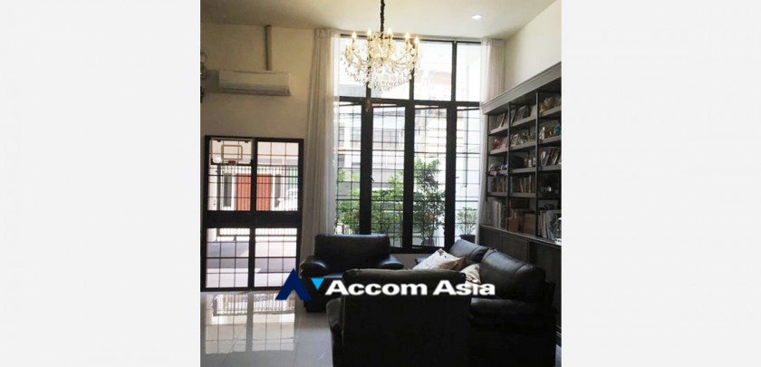 รูป 🔼🔽 AccomA 📩 Pet friendly 3 BR Townhouse in Si Lom (AA33103) - รูปที่ 4/10