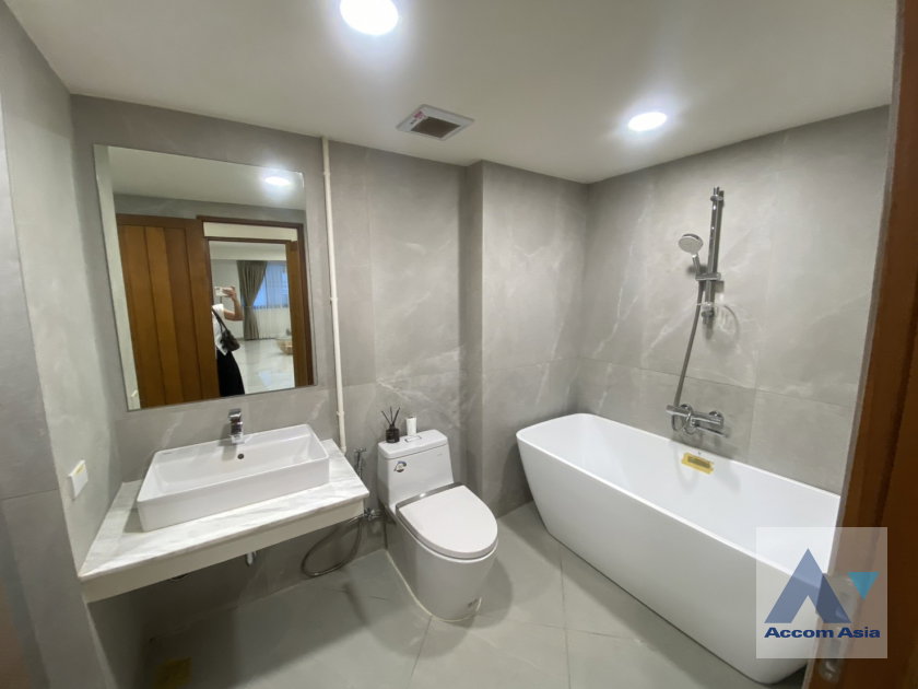 รูป 🔼🔽 AccomA 📩  3 BR Condominium @Royal Castle Sukhumvit 39 (AA45639) - รูปที่ 10/12