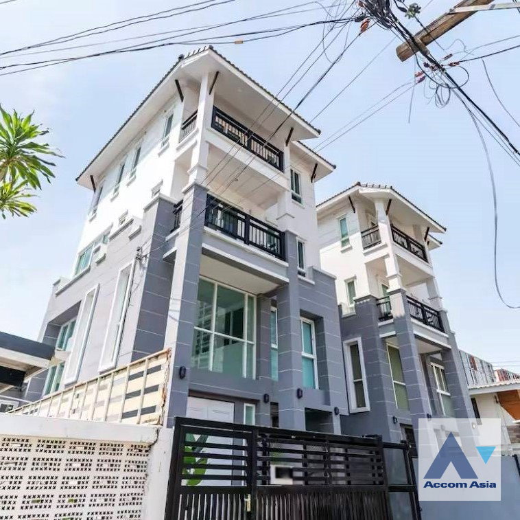 รูป 🔼🔽 AccomA 📩 Home Office 3 BR Townhouse in Khlong Tan Nuea (AA44798) - รูปที่ 1/20