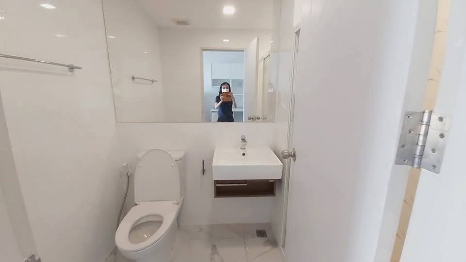 รูป เอพพิโซด ใกล้​รถไฟฟ้า​บีทีเอส​สถานี​สายหยุด​  - รูปที่ 5/9