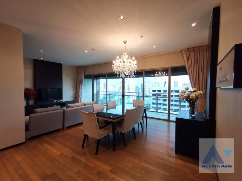 picture 🔼🔽 AccomA 📩  3 BR Condominium @The Madison (AA19876) - 3/11