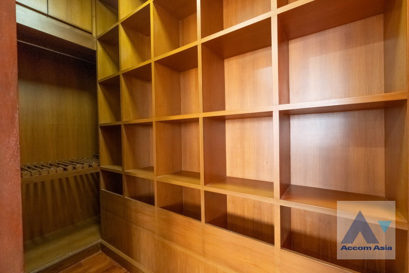 รูป 🔼🔽 AccomA 📩 Warm-tone condo with wooden interiors in Sukhumvit (AA29995) - รูปที่ 10/20