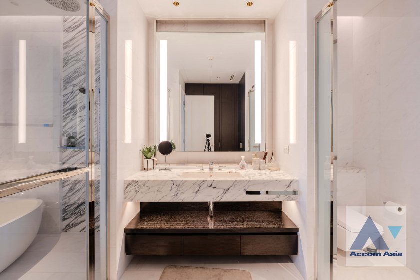 รูป 🔼🔽 AccomA 📩 Luxury condominium with private balcony offering river and city views at Four Seasons Private Residences ( AA35661 ) - รูปที่ 13/20