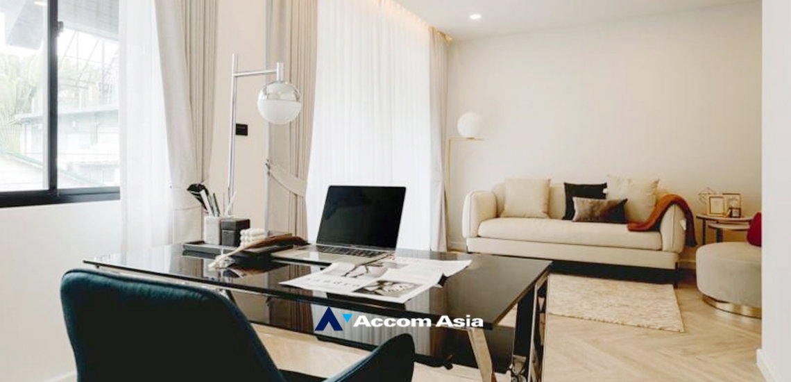 รูป 🔼🔽 AccomA 📩  Modern resort-style home with high ceilings and premium finishes in Phrom Phong (AA33786) - รูปที่ 9/18