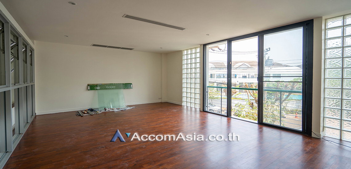 picture 🔼🔽 AccomA 📩 Pet friendly 3 BR House @Home Place Sukhumvit 71 (1715673) - 10/17
