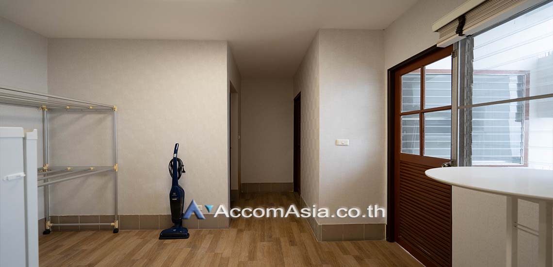 รูป 🔼🔽 AccomA 📩 Newly renovated warm-tone condominium near Emporium and public park (20880) - รูปที่ 16/16