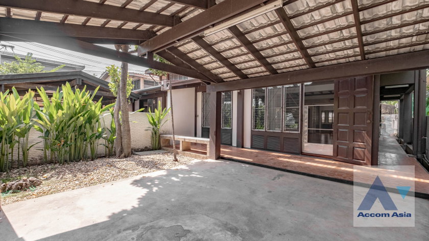 picture 🔼🔽 AccomA 📩 Pet friendly,Home Office 3 BR House in Phra Khanong Nuea (2314026) - 2/20