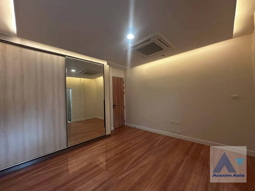 picture 🔼🔽 AccomA 📩 Pet friendly 3 BR Townhouse @KLANG Nivas (AA41765) - 19/20