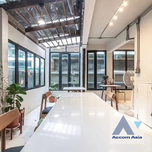 picture 🔼🔽 AccomA 📩 Spacious Detached Home with Lofty Ceilings in Sathorn (AA30861) - 1/13