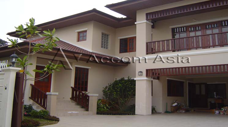 รูป 🔼🔽 AccomA 📩  3 BR House in Khlong Tan Nuea (94067) - รูปที่ 1/9