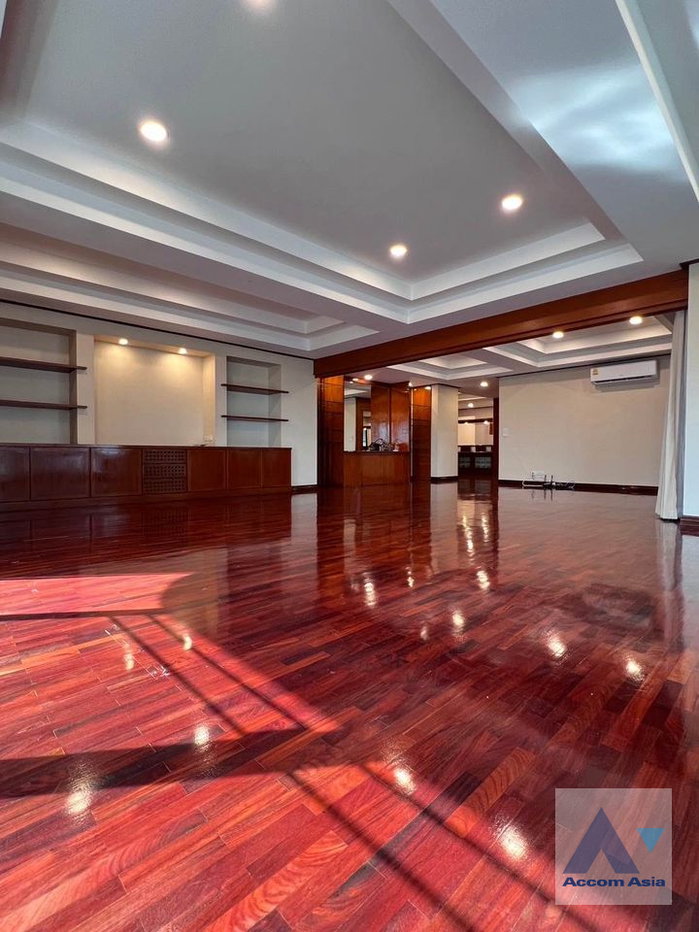 picture 🔼🔽 AccomA 📩  4 BR Condominium @Mano Tower (AA39829) - 1/20