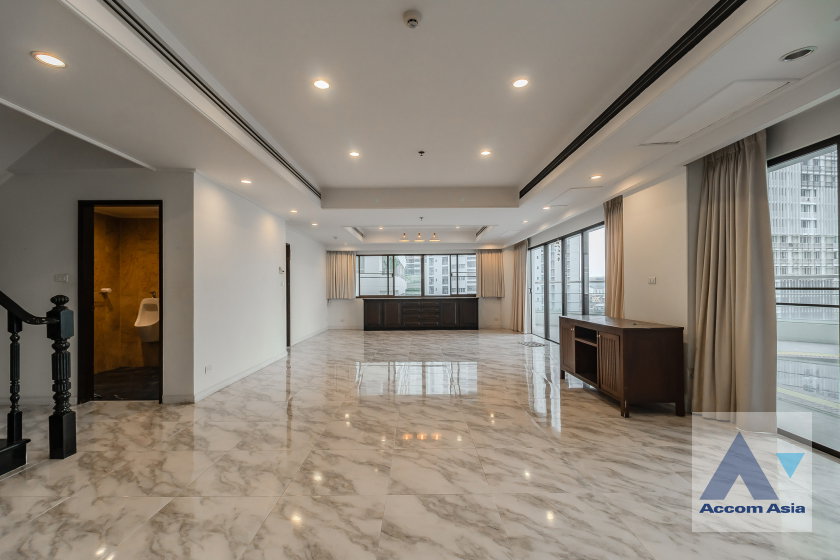 รูป 🔼🔽 AccomA 📩 Elegant duplex condominium with pool on balcony and skyline views (2012701) - รูปที่ 5/20