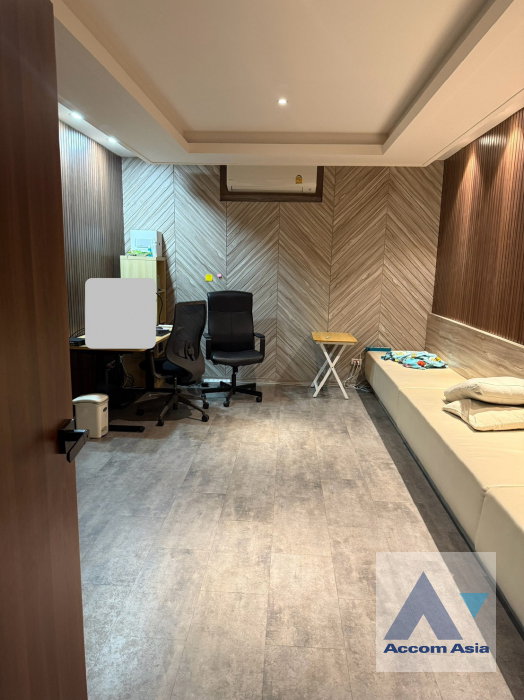 รูป 🔼🔽 AccomA 📩 Private Swimming Pool 4 BR House in Khlong Tan Nuea (AA15750) - รูปที่ 4/8